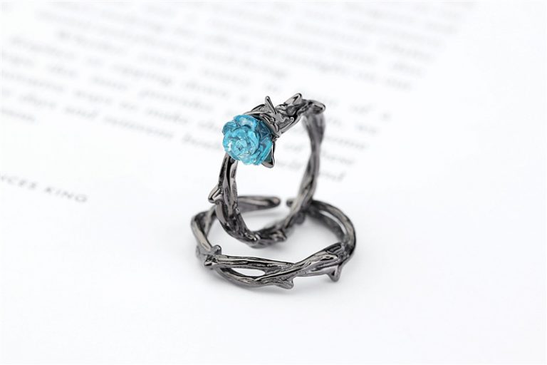 Frozen and Withered Rose 2pc Ring - Onyx Bunny